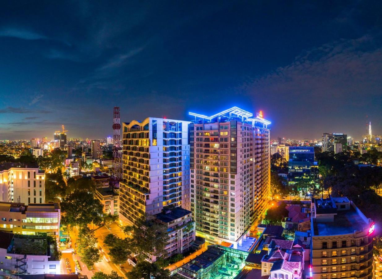 Sherwood Suites Хошимин Экстерьер фото