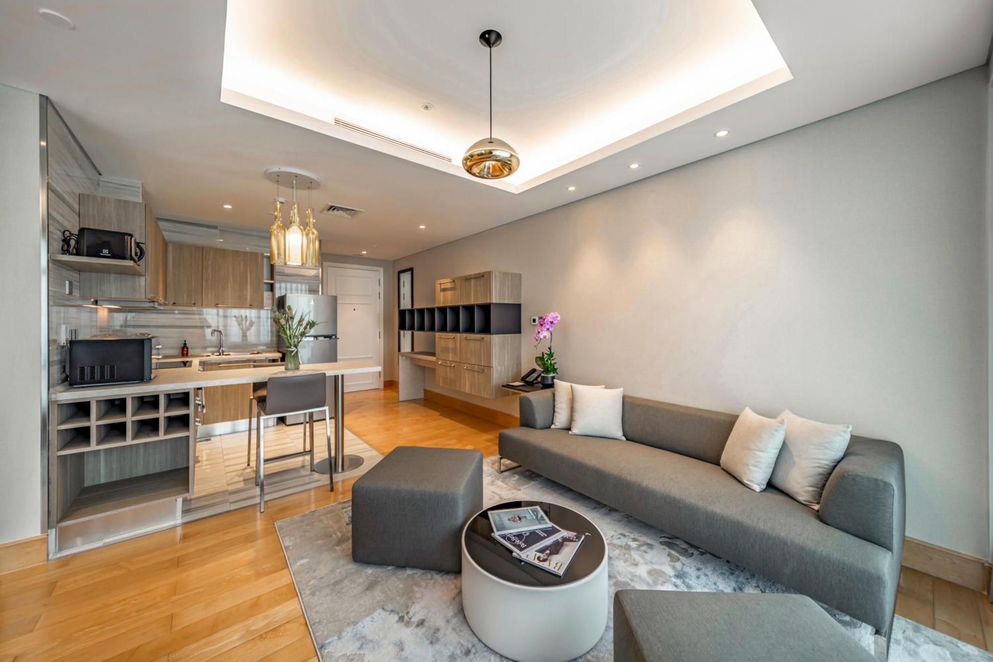 Sherwood Suites Хошимин Экстерьер фото