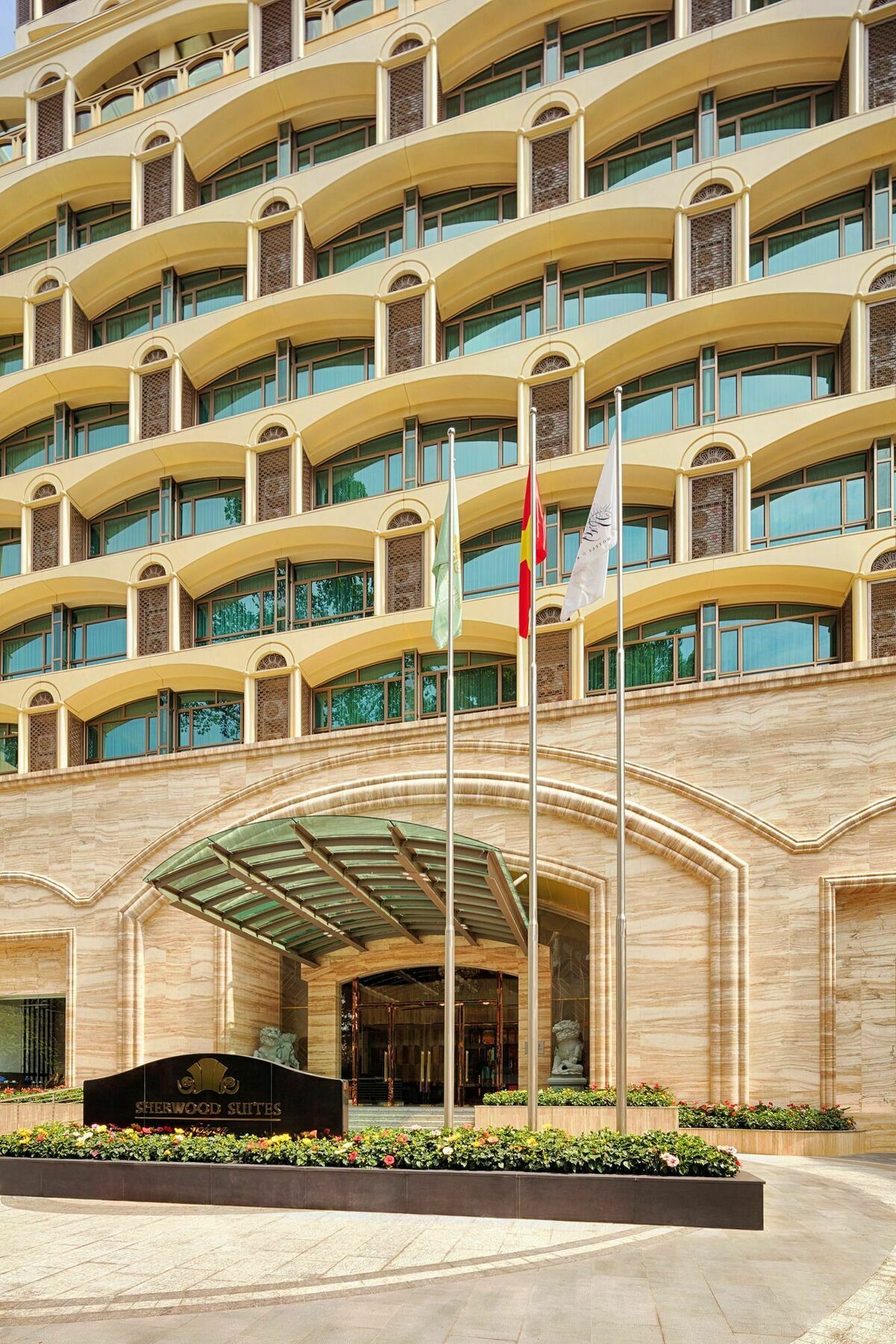 Sherwood Suites Хошимин Экстерьер фото